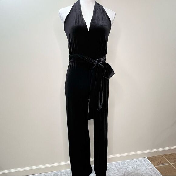 Banana Republic Factory Black Velvet Halter Neck Jumpsuit 2P 2 Petite - Picture 2 of 13